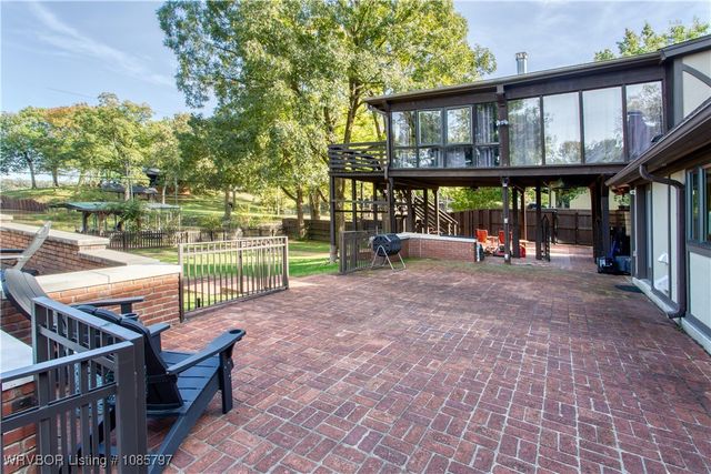 9 Riverlyn Terrace, Fort Smith, AR 72903