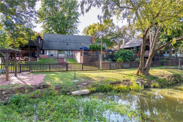 9 Riverlyn Terrace, Fort Smith, AR 72903