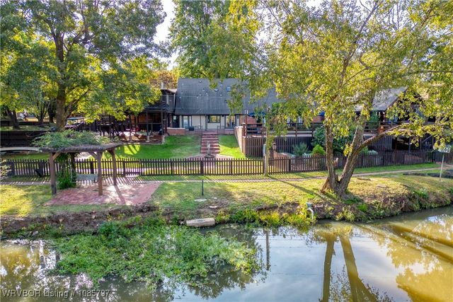 9 Riverlyn Terrace, Fort Smith, AR 72903