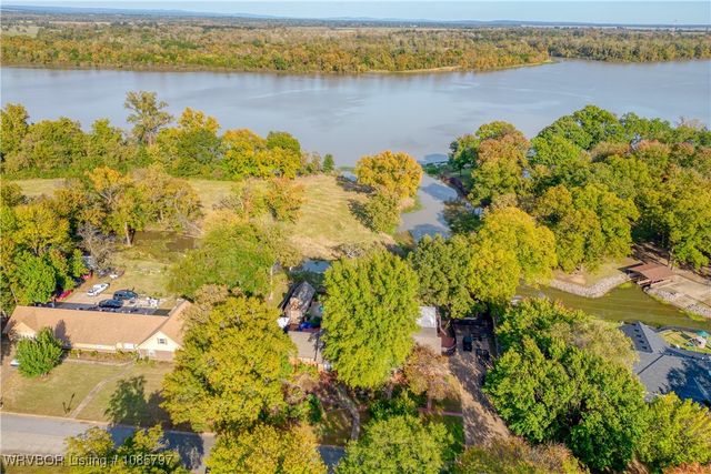 9 Riverlyn Terrace, Fort Smith, AR 72903