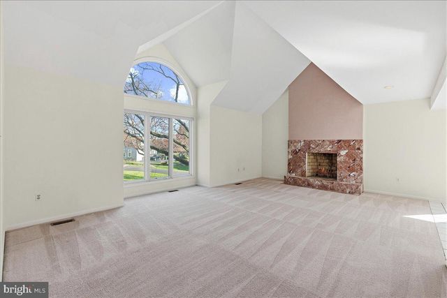 1426 TREETOP LN, Ambler, PA 19002