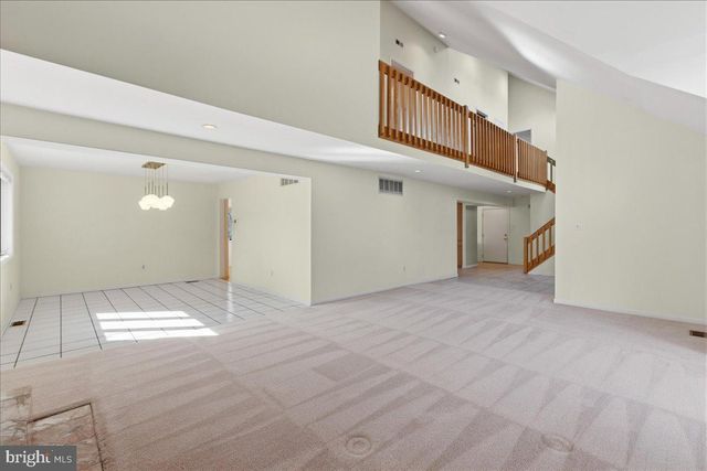 1426 TREETOP LN, Ambler, PA 19002