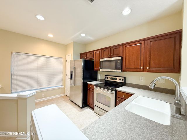 8110 SUMMER BAY Court, Jacksonville, FL 32256