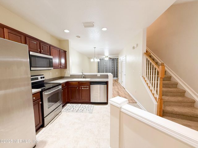 8110 SUMMER BAY Court, Jacksonville, FL 32256