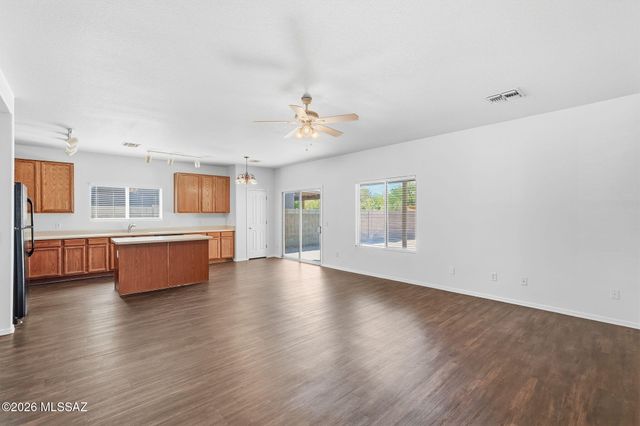 6976 S Martlet Drive, Tucson, AZ 85756