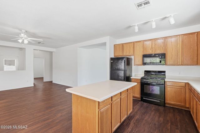 6976 S Martlet Drive, Tucson, AZ 85756