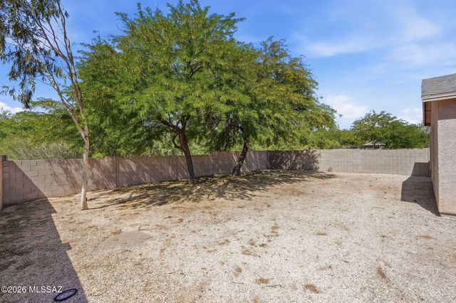 6976 S Martlet Drive, Tucson, AZ 85756