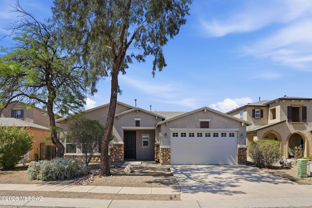 6976 S Martlet Drive, Tucson, AZ 85756