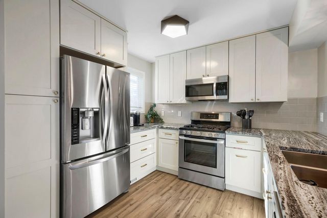 4319 3rd Avenue S, Minneapolis, MN 55409