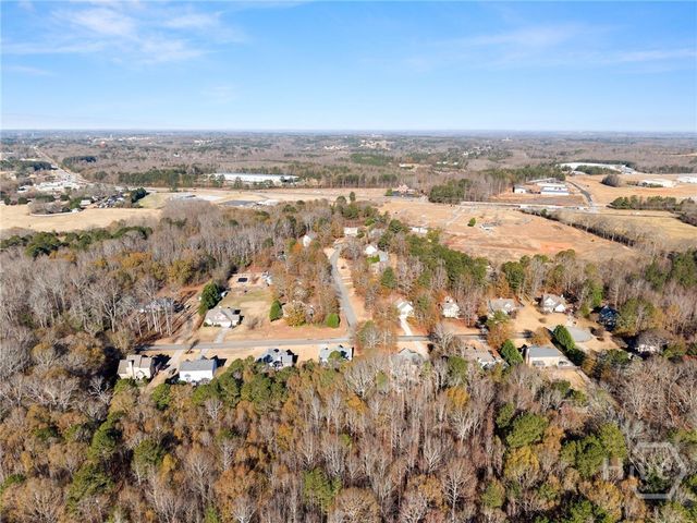 725 Larry Lane, Winder, GA 30680