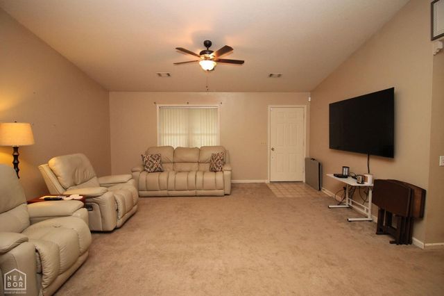 1201 Daniel Drive, Paragould, AR 72450