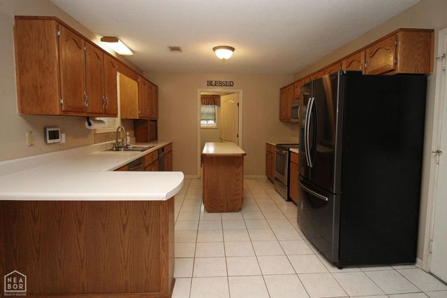 1201 Daniel Drive, Paragould, AR 72450