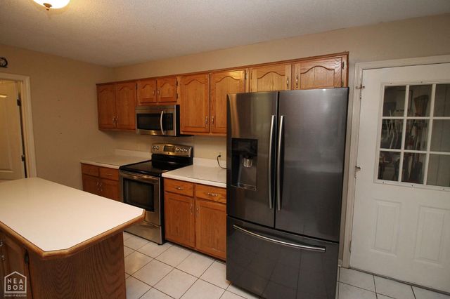 1201 Daniel Drive, Paragould, AR 72450