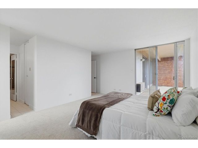 955 Eudora St 1007, Denver, CO 80220