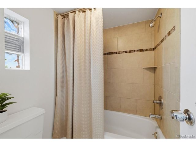 955 Eudora St 1007, Denver, CO 80220