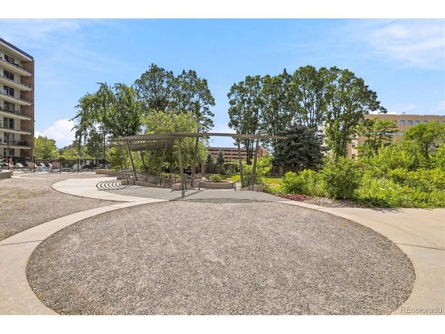 955 Eudora St 1007, Denver, CO 80220