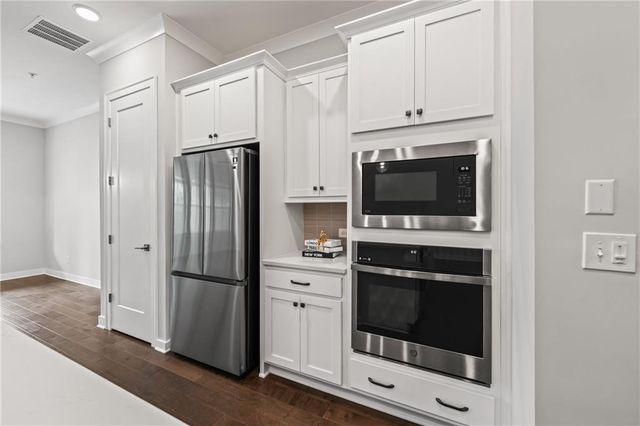 240 Walker Avenue, Roswell, GA 30076