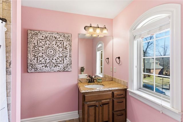 405 NW O Street, Bentonville, AR 72712