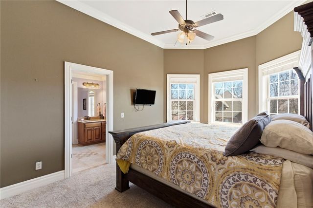 405 NW O Street, Bentonville, AR 72712