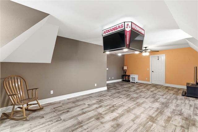 405 NW O Street, Bentonville, AR 72712