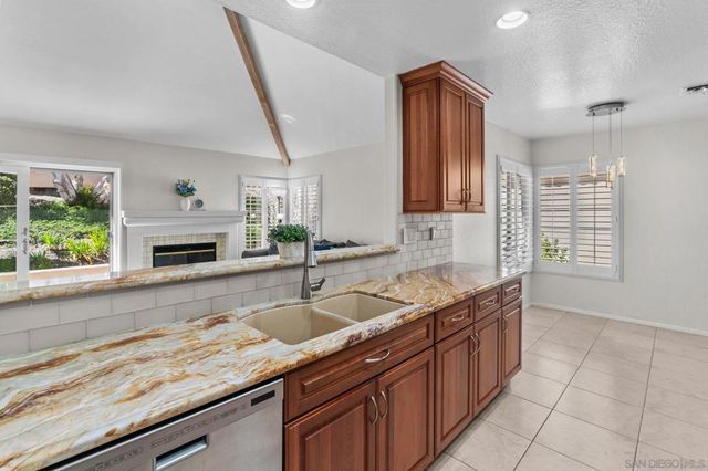 12027 Caminito Corriente, San Diego, CA 92128