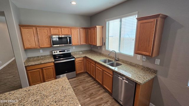 1928 W ST EXUPERY Drive, Phoenix, AZ 85086