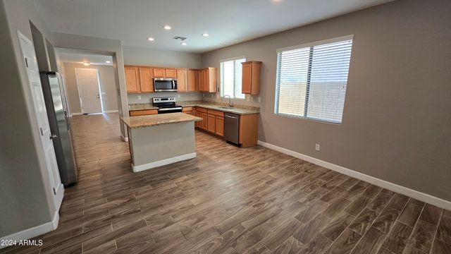 1928 W ST EXUPERY Drive, Phoenix, AZ 85086