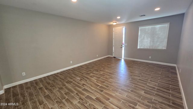 1928 W ST EXUPERY Drive, Phoenix, AZ 85086