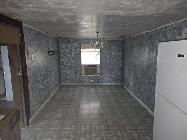 404 NW 7TH STREET, Mulberry, FL 33860