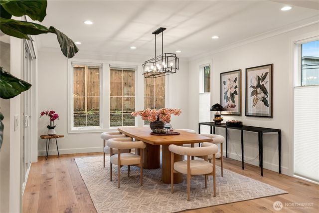 11204 108th Ave NE, Kirkland, WA 98033