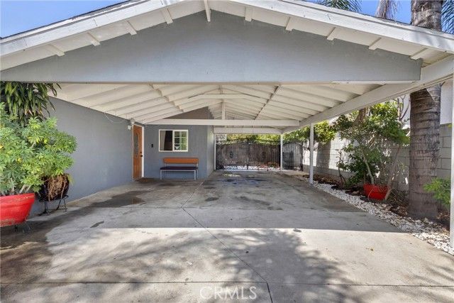 5515 N Duxford, Azusa, CA 91702