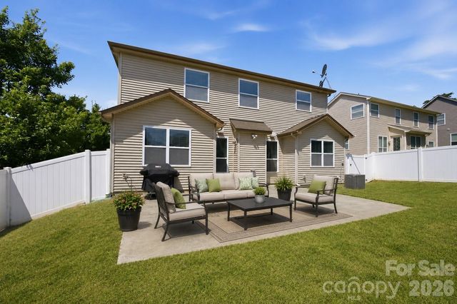 12604 Congregation Drive, Charlotte, NC 28278