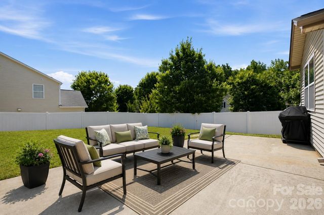 12604 Congregation Drive, Charlotte, NC 28278