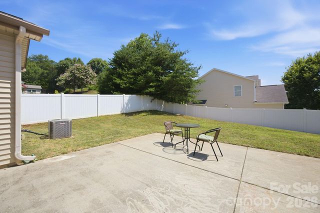12604 Congregation Drive, Charlotte, NC 28278