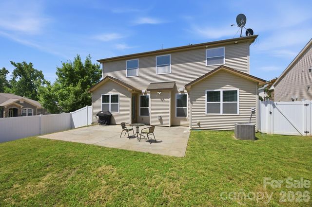 12604 Congregation Drive, Charlotte, NC 28278