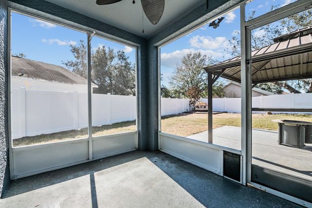 11237 LAKE LANIER DR, Riverview, FL 33569