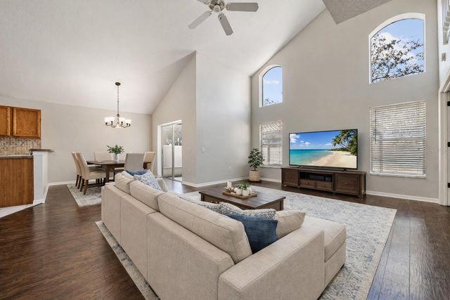 11237 LAKE LANIER DR, Riverview, FL 33569