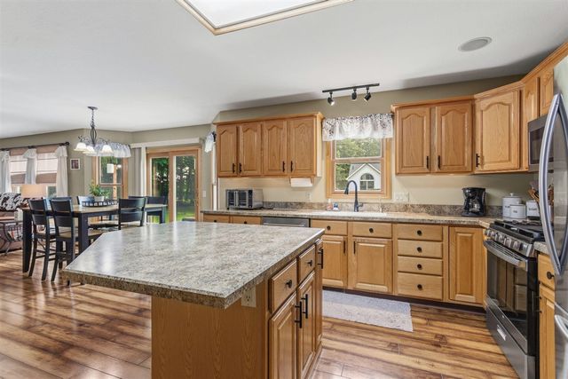 15250 Hofma Drive, Grand Haven, MI 49417