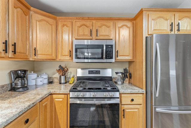 15250 Hofma Drive, Grand Haven, MI 49417