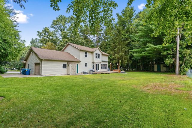 15250 Hofma Drive, Grand Haven, MI 49417