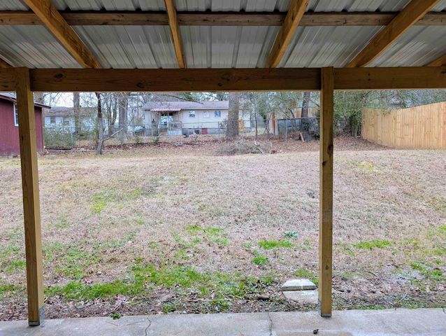 1720 E Sullenberger Avenue, Malvern, AR 72104