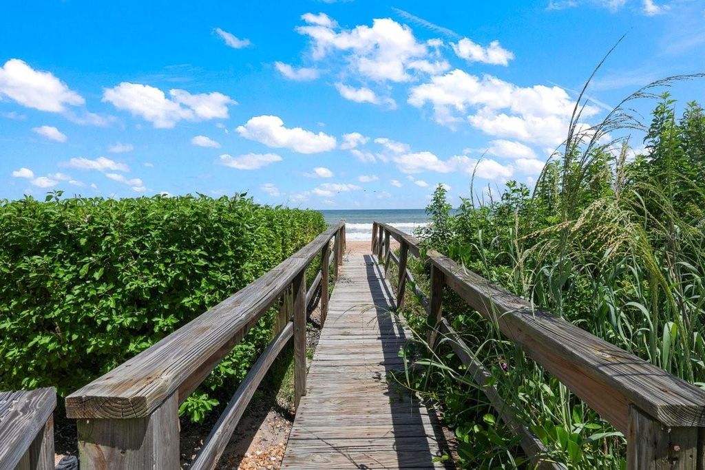 Image 32 of property listing at 3 OCEAN EDGE DRIVE, Ormond Beach, FL 32176