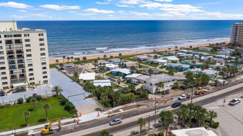 Image 45 of property listing at 3 OCEAN EDGE DRIVE, Ormond Beach, FL 32176