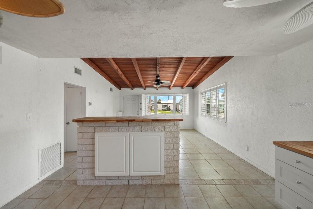 Image 8 of property listing at 3 OCEAN EDGE DRIVE, Ormond Beach, FL 32176