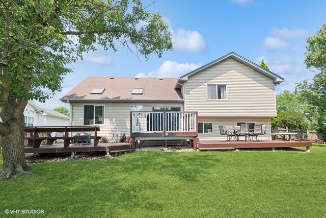 132 S Vincent Drive, Bolingbrook, IL 60490
