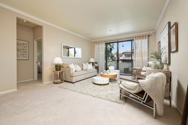 1515 Floribunda Avenue 304, Burlingame, CA 94010
