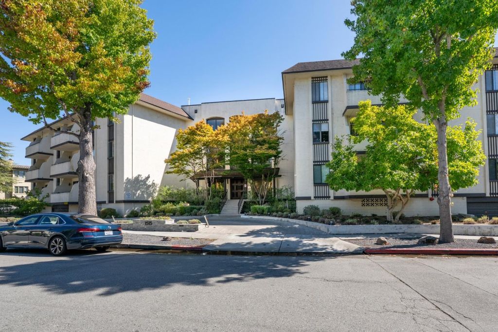 1515 Floribunda Avenue 304, Burlingame, CA 94010