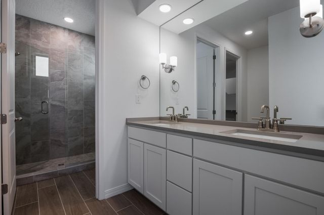 2012 Dekooning Avenue SE, Albuquerque, NM 87106