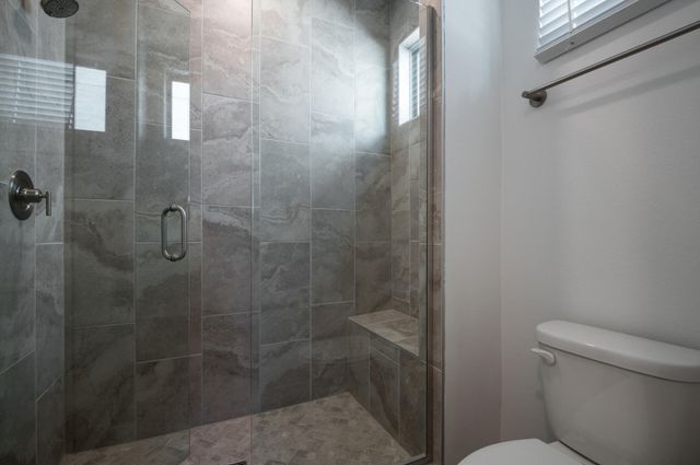 2012 Dekooning Avenue SE, Albuquerque, NM 87106