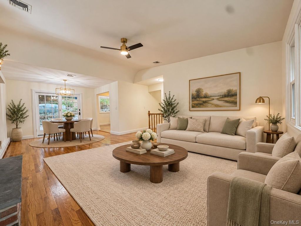 86 Iceland Drive, Huntington Station, NY 11746 — photo 3